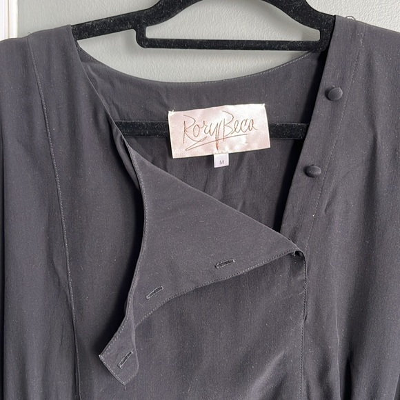 Rory Beca silk bib neck dress pockets size medium - Picture 3 of 4